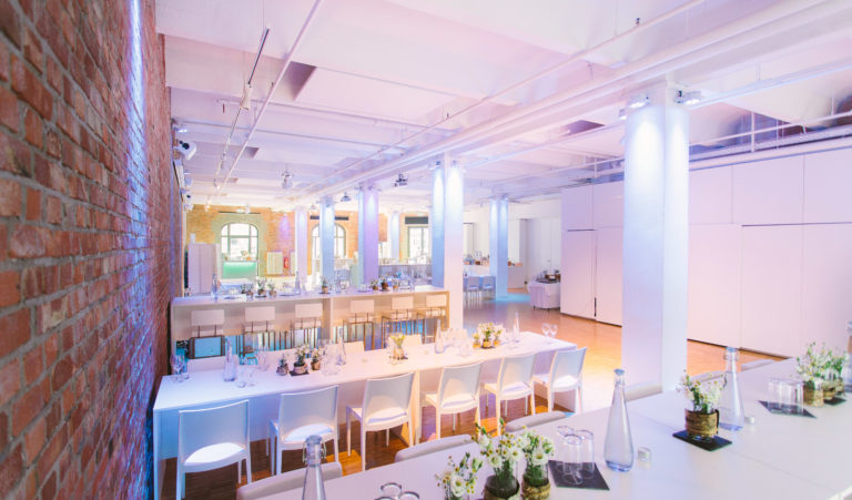 030 Eventloft Grandeab 70 Personen2.500€ Raummietezzgl. Nebenkosten