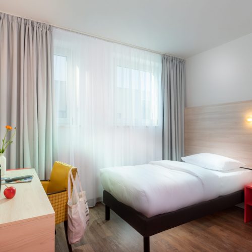 Greet Hotel Berlin single room