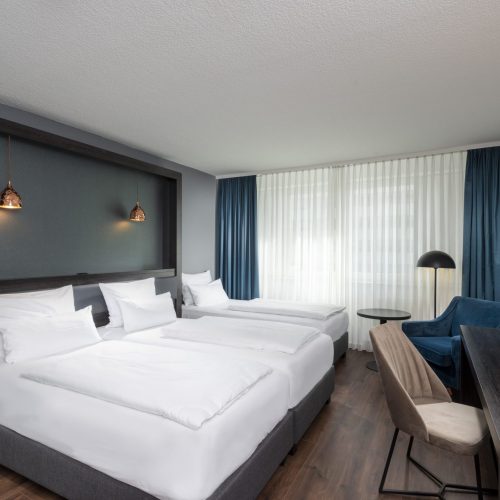 City Hotel Berlin East Room example 1